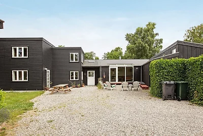 12 Personen Ferienhaus in Væggerløse