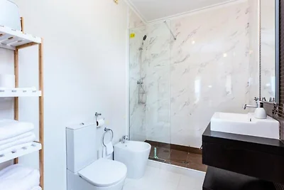 Wohnung in Lagos mit Dachpoolblick