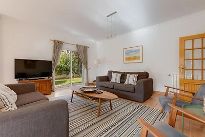 Haus mit Garten und privatem Pool