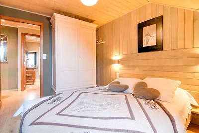 Luxuriöses Ferienhaus mit Sauna in Fauvillers