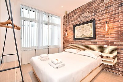 Apartamento con encanto - 3 habitaciones, 8 b...