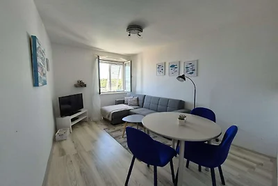 Apartments Matea - One-Bedroom Apartment with...