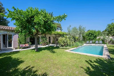 Esthetische villa in Paradou, Alpilles