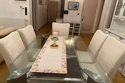 Villa Apartments Babaja - Studio Apartment wi...