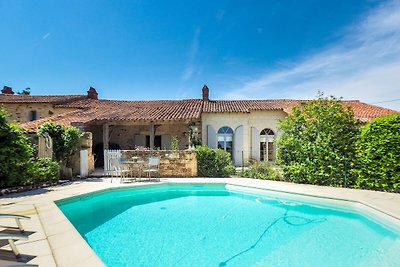 Luxuriöses Ferienhaus mit privatem Pool