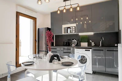 Moderne Wohnung -1BR- 4P- Montreuil
