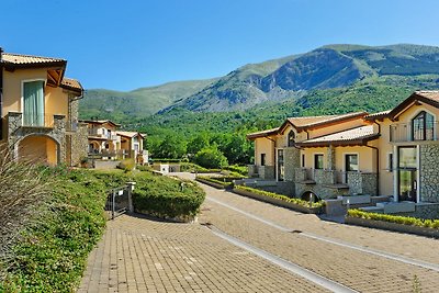Sonnengeküsstes Ferienhaus in Scanno mit...