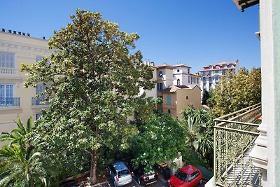 Simplistisch appartement in Nice dichtbij zee