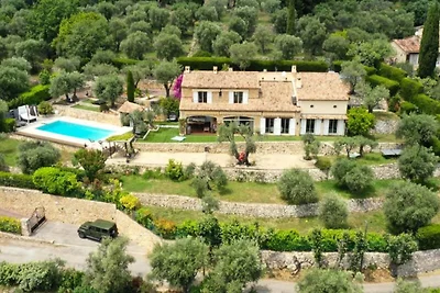Villa in Cabris met Uitzicht & Jacuzzi