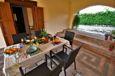 Accogliente casa vacanze con piscina