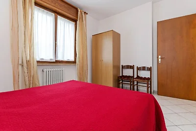 Gerהumige Wohnung mit Garten