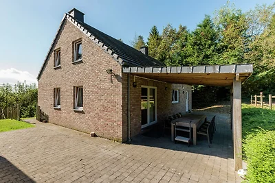 Moderna Casa Vacanze a Somme-Leuze con Sauna