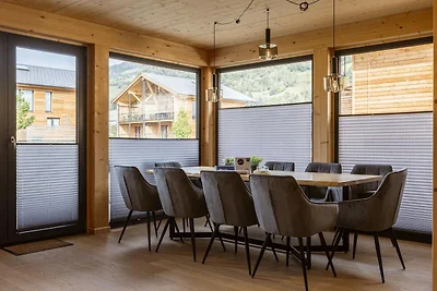 Attraktives Ferienhaus mit Pool