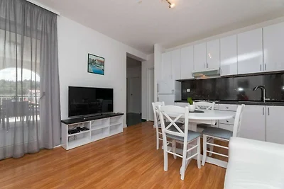 Villa Supetar Garden - Two Bedroom Apartment ...