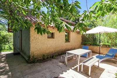 Gemütliches Haus in Bourgnac mit Pool