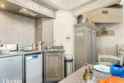 Apartment in Oppède mit beheiztem Pool