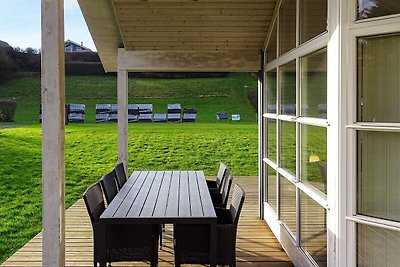 Gemütliches Ferienhaus in Lemvig mit Terrasse