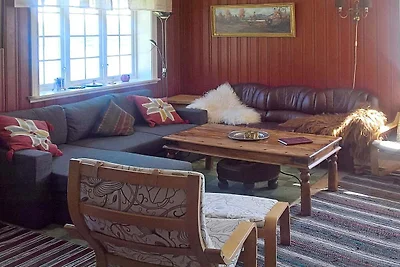10 Personen Ferienhaus in Follafoss-By Traum