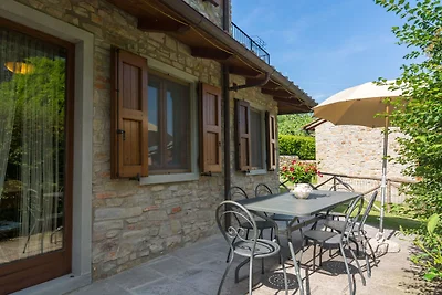 Wunderschönes Ferienhaus in Dicomano mit...
