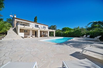 Villa moderna con piscina en Sainte-Maxime