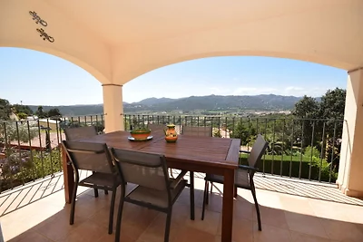 Villa in Santa Cristina d'Aro mit...