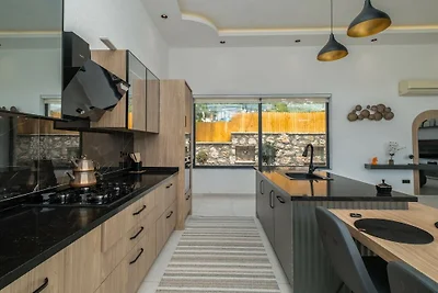 Villa in Kalkan mit Schwimmbecken