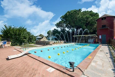 Grande casa colonica con piscina