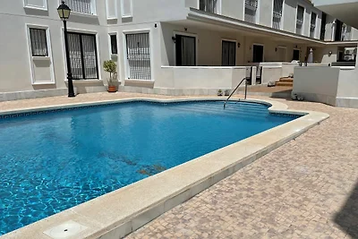 Appartamento con bella piscina