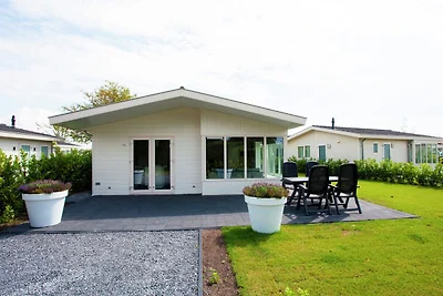 Prachtig chalet in Noordwijk met tuin