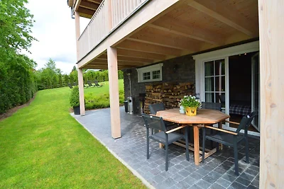 Schönes Chalet mit Whirlpool und Sauna in...