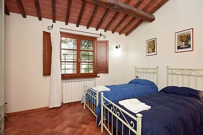 Spaziosa casa vacanze con piscina privata
