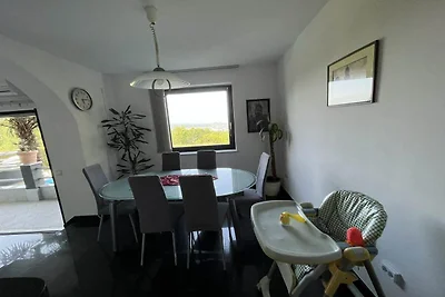 Tranquil Spacious Villa with Private Pool - F...