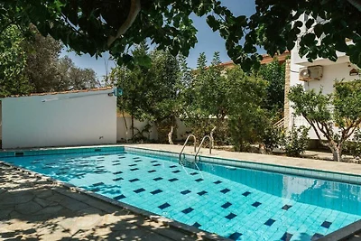 Ferienhaus in Pitsidia mit Schwimmbecken