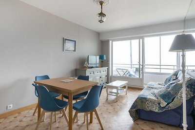 Charmantes Apartment in Courseulles sur Mer i...