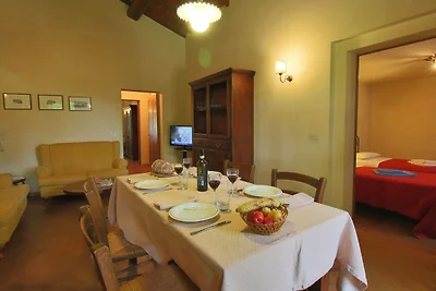 Accogliente villa con terrazza a Sinalunga