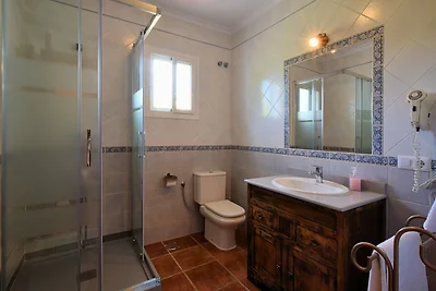Idyllische Höhlenwohnung mit Terrasse in...