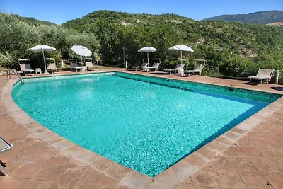 Malerisches Ferienhaus in Assisi mit Pool