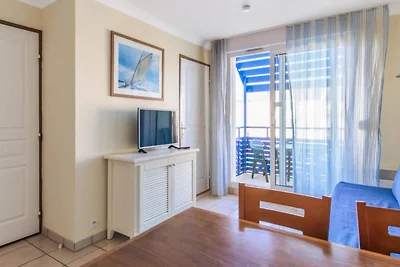 Marineblaue Residenz mit zwei Zimmern