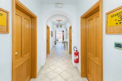 Apartment mit Meerblick und Terrasse