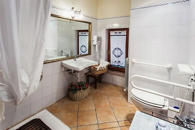Appartamento con piscina a Marsciano