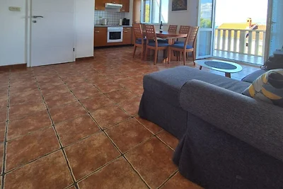 Villa Stella - Two Bedroom Apartment with Bal...