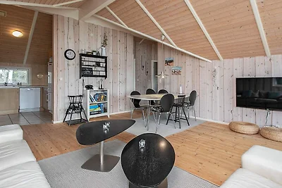 9 Personen Ferienhaus in Væggerløse-By Traum