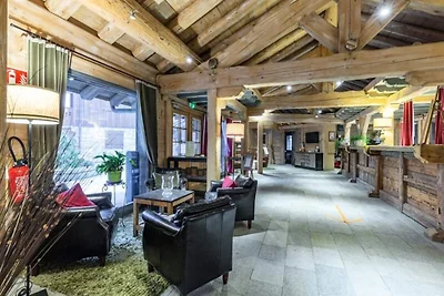 Chalet in Carroz mit Spa und Skizugang