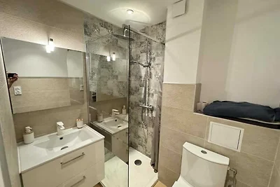 Duplex con vista mare vicino alla spiaggia