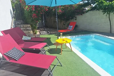 Vakantiehuis in Vias met zwembad