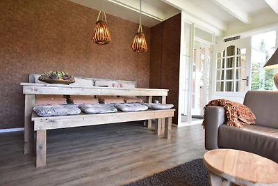 Moderna casa vacanze con vasca idromassaggio