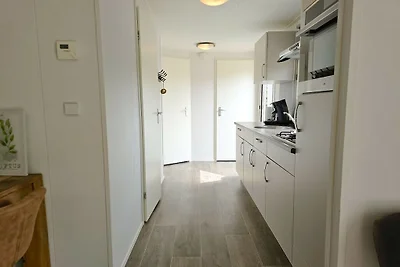 Cottage in Oostkapelle met zwembad