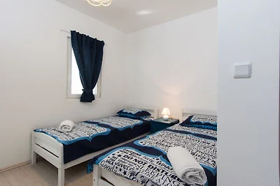 Moderne Ferienwohnung in Seget Donji mit...