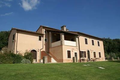 Elegante appartamento con piscina a 1 ora da...
