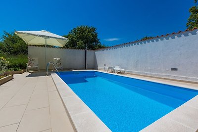 Gemütliches Ferienhaus in Grizane mit...